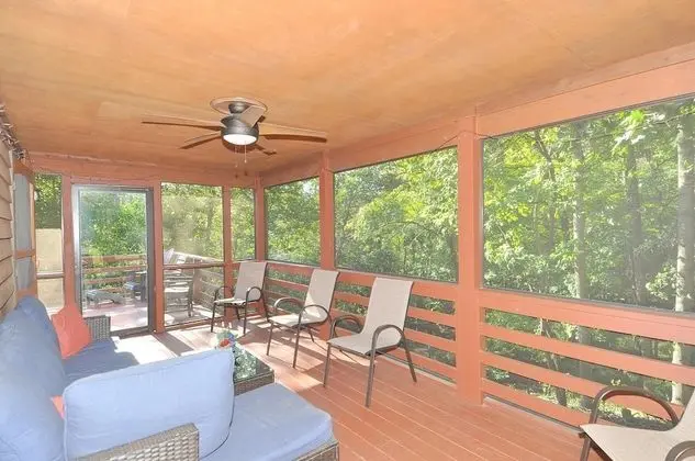 Ev, Birden Çok Yatak (Creekview Cabin)