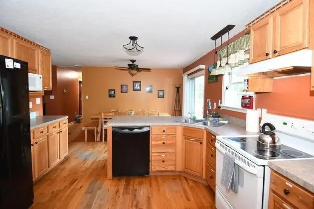 Ev, Birden Çok Yatak (Creekview Cabin)