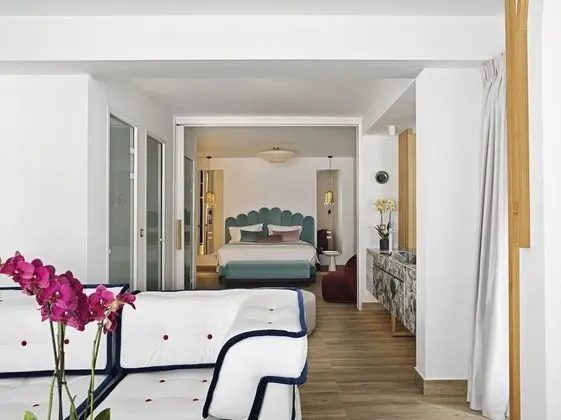 Süit, Kişiye Özel Havuzlu, Avlu