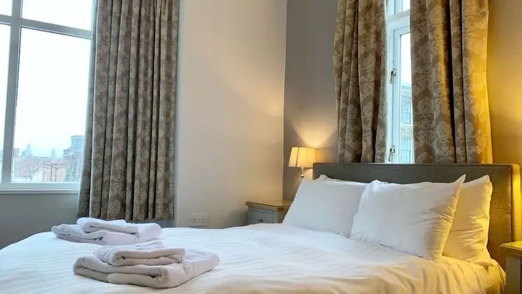 Tek Büyük Yataklı Oda, Özel Banyo