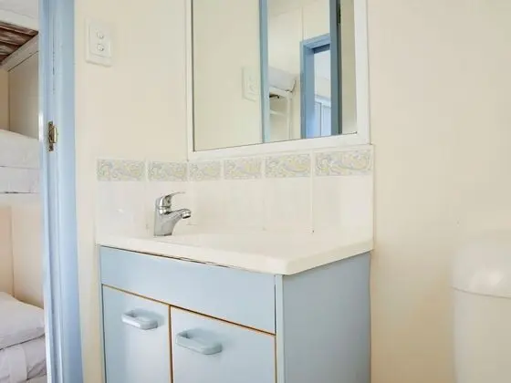 Basic Kulübe, 1 Yatak Odası, Küçük Mutfak, Göl Manzaralı