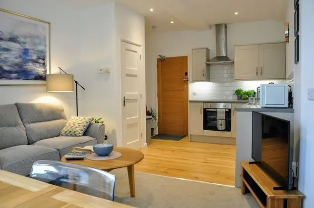 Standard Apart Daire, Engellilere Uygun, Banyolu/Duşlu (Limekiln)