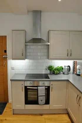 Standard Apart Daire, Engellilere Uygun, Banyolu/Duşlu (Limekiln)