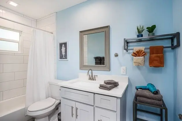 Ev (Crescent House of Sarasota)