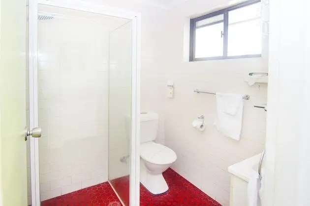 Deluxe İki Ayrı Yataklı Oda (Deluxe Room, Queen plus 1 single)