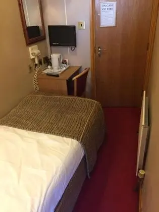 Basic Tek Kişilik Oda, 1 Tek Kişilik Yatak, Ortak Banyo