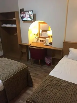 Üç Kişilik Oda, 3 Tek Kişilik Yatak