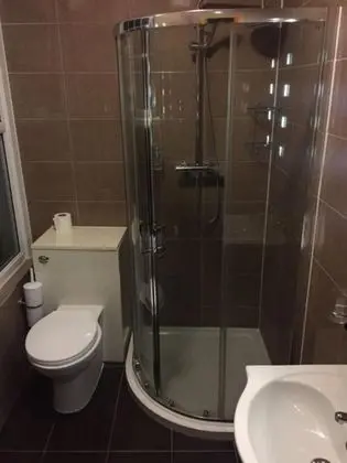 Üç Kişilik Oda, 3 Tek Kişilik Yatak