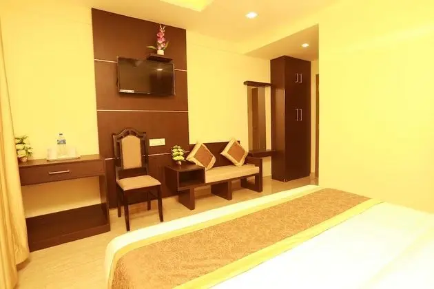 Deluxe Tek Büyük Yataklı Oda, 1 En Büyük (King) Boy Yatak, Engellilere Uygun, Şehir Manzaralı