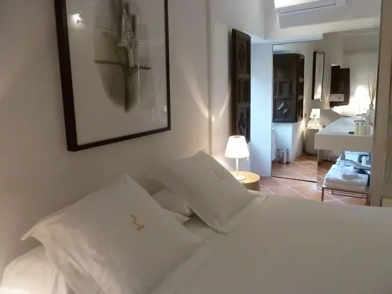 Deluxe Tek Büyük Yataklı Oda (Grossal)