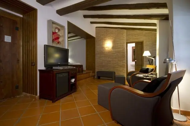 Junior Süit (Arbequina)