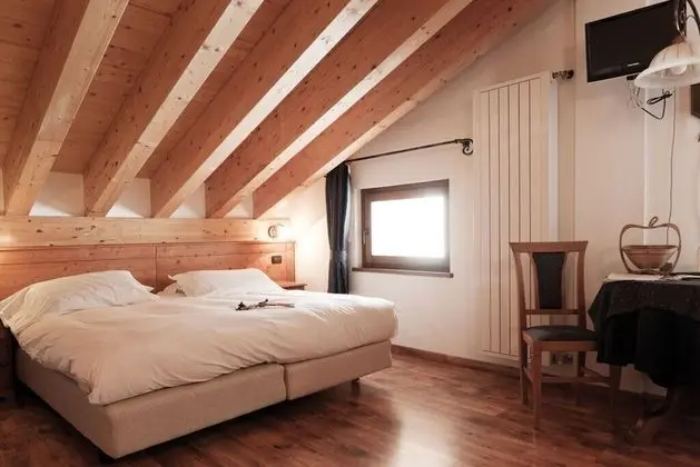 Deluxe Tek Büyük veya İki Ayrı Yataklı Oda