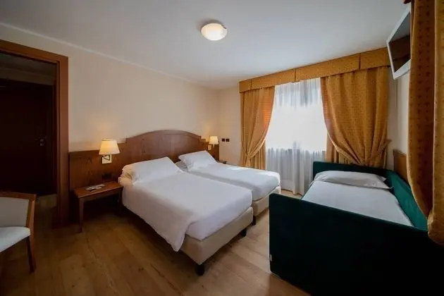 Dört Kişilik Oda
