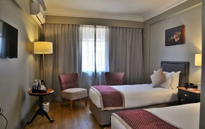 Standard Oda, 2 Tek Kişilik Yatak, Şehir Manzaralı