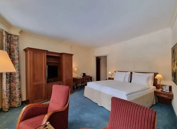 Deluxe Tek Büyük Yataklı Oda