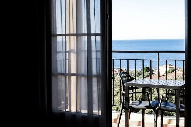 Stüdyo, Teras