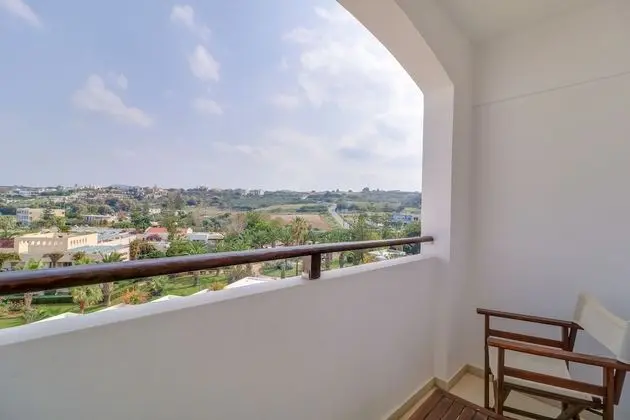 Tek Büyük veya İki Ayrı Yataklı Oda, Dağ Manzaralı