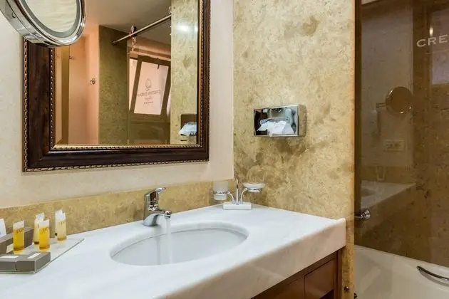 Inland View Suite