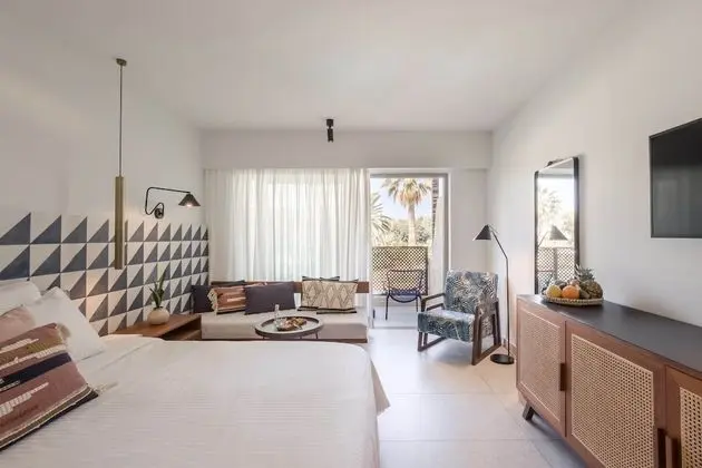 Bungalov, Havuz Manzaralı