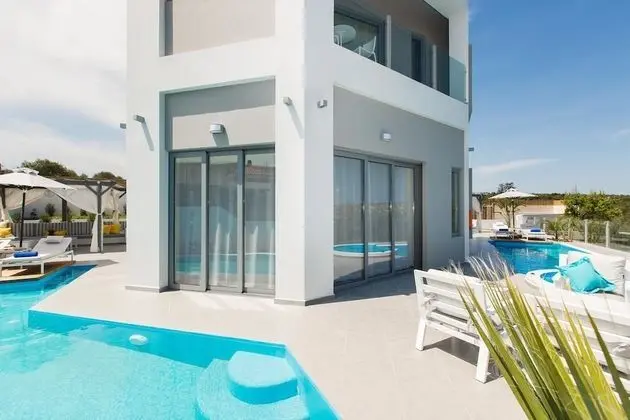 Villa, 4 Yatak Odası, Kişiye Özel Havuzlu (Chara)