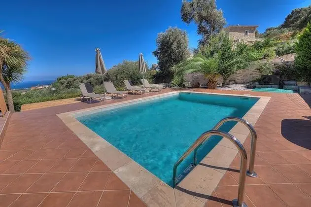 Villa, Sigara İçilebilir