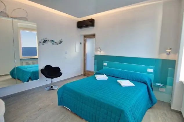 Tek Büyük veya İki Ayrı Yataklı Oda