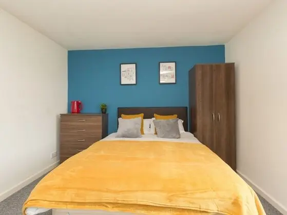 Tek Büyük Yataklı Oda, Ortak Banyo (Room 4)