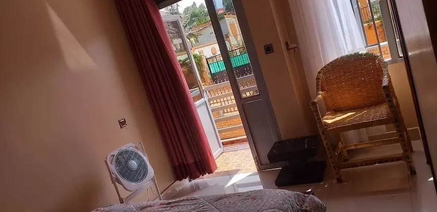 Tek Büyük Yataklı Oda