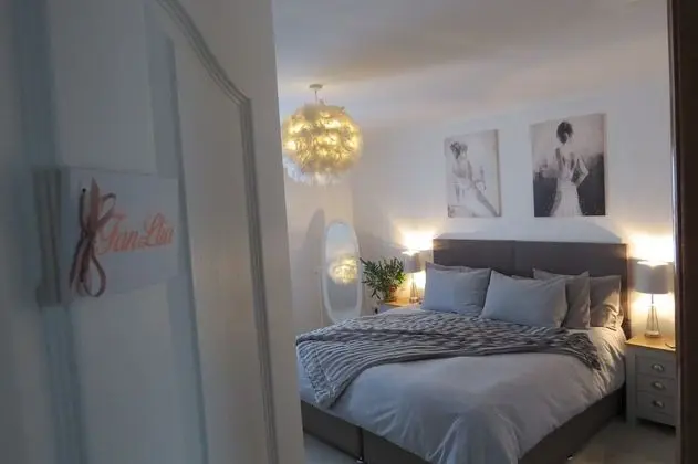 Deluxe Tek Büyük veya İki Ayrı Yataklı Oda