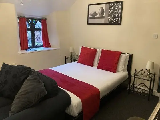 Standard Üç Kişilik Oda, Banyolu/Duşlu