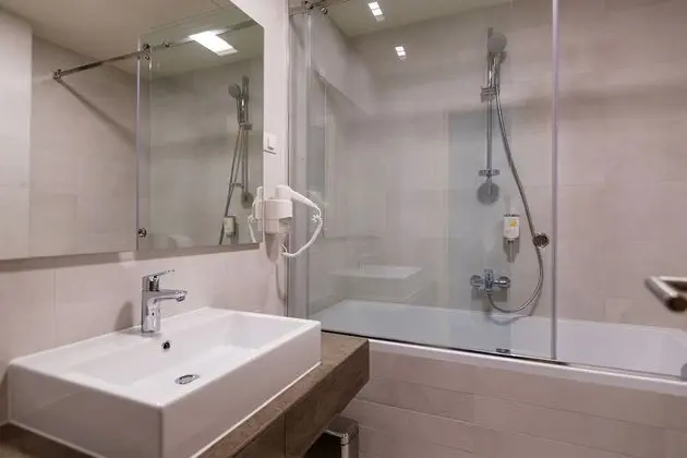 Comfort Üç Kişilik Oda, 1 Yatak Odası