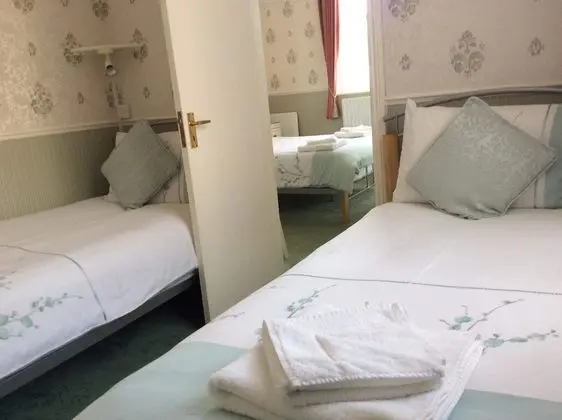 Dört Kişilik Oda (Family Room)