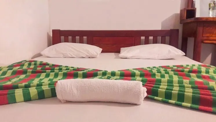 Basic Tek Büyük Yataklı Oda