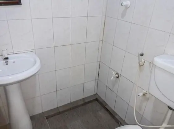 Basic Tek Büyük Yataklı Oda
