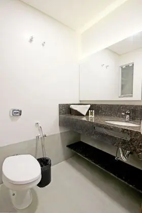 Tek Büyük veya İki Ayrı Yataklı Oda, Deniz Manzaralı