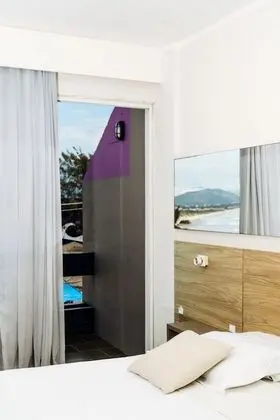 Tek Büyük veya İki Ayrı Yataklı Oda, Kısmi Deniz Manzarası