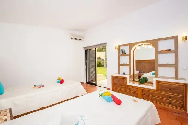 Villa, 4 Yatak Odası, Kişiye Özel Havuzlu, Havuz Manzaralı