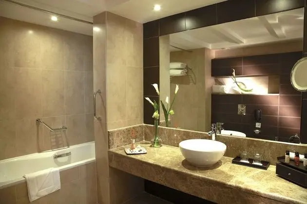 Emerald Suite