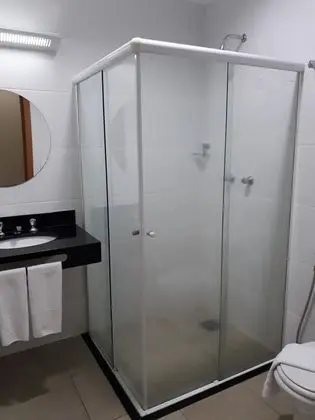 İki Ayrı Yataklı Oda, 1 Çift Kişilik Yatak