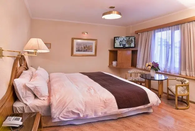 Standard Tek Büyük Yataklı Oda