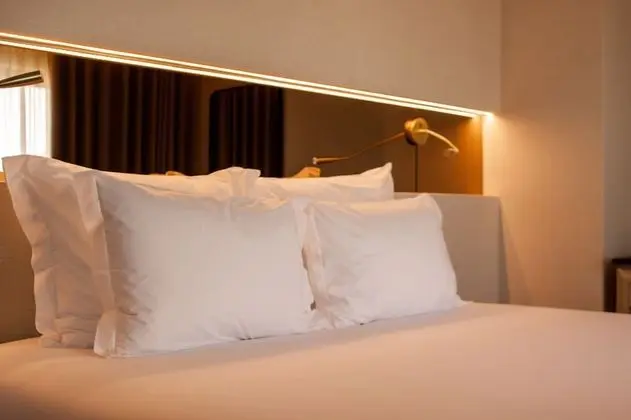 Süit, 1 Çift Kişilik Yatak, Sigara İçilmez