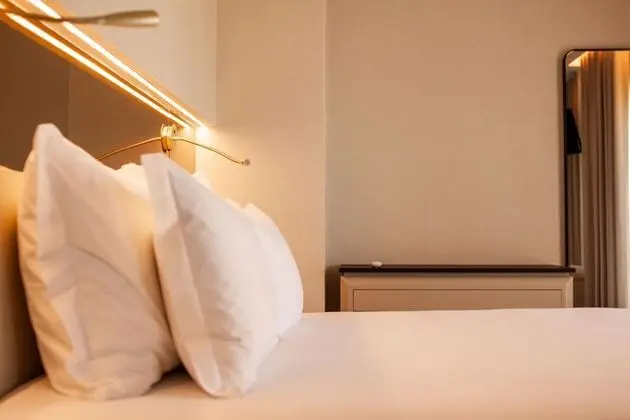 Süit, 1 Çift Kişilik Yatak, Sigara İçilmez