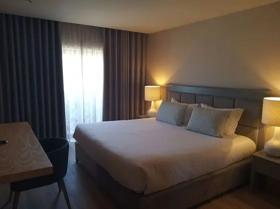 Superior Tek Büyük veya İki Ayrı Yataklı Oda (Seaside Lateral View)
