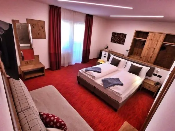 Classic Tek Büyük Yataklı Oda