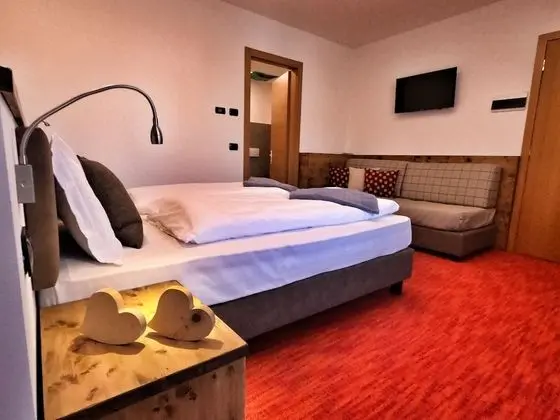 Classic Tek Büyük Yataklı Oda