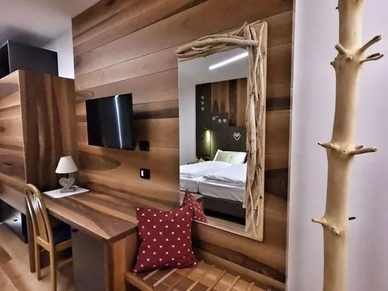 Classic Tek Büyük Yataklı Oda