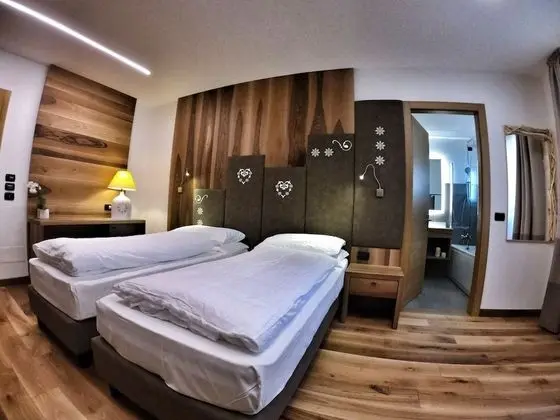 Classic Üç Kişilik Oda