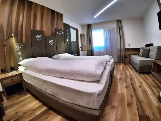 Classic Üç Kişilik Oda