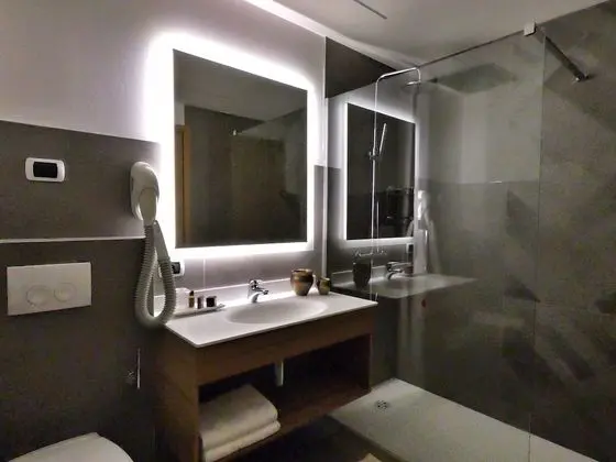 Classic Üç Kişilik Oda