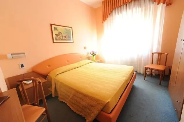 Standard Tek Büyük veya İki Ayrı Yataklı Oda, Dağ Manzaralı